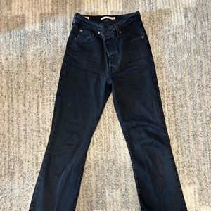 Levi’s rib cage boot cut size 26